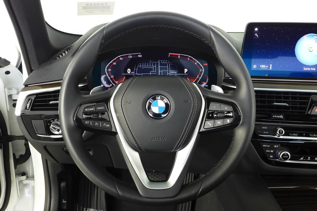 Used 2023 BMW 530i w/ Convenience Package RWD image 27