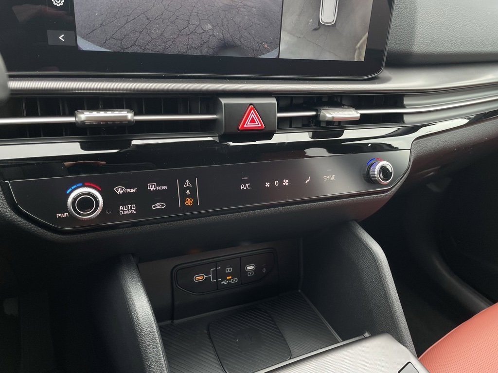 New 2026 Kia Sportage SX image 18