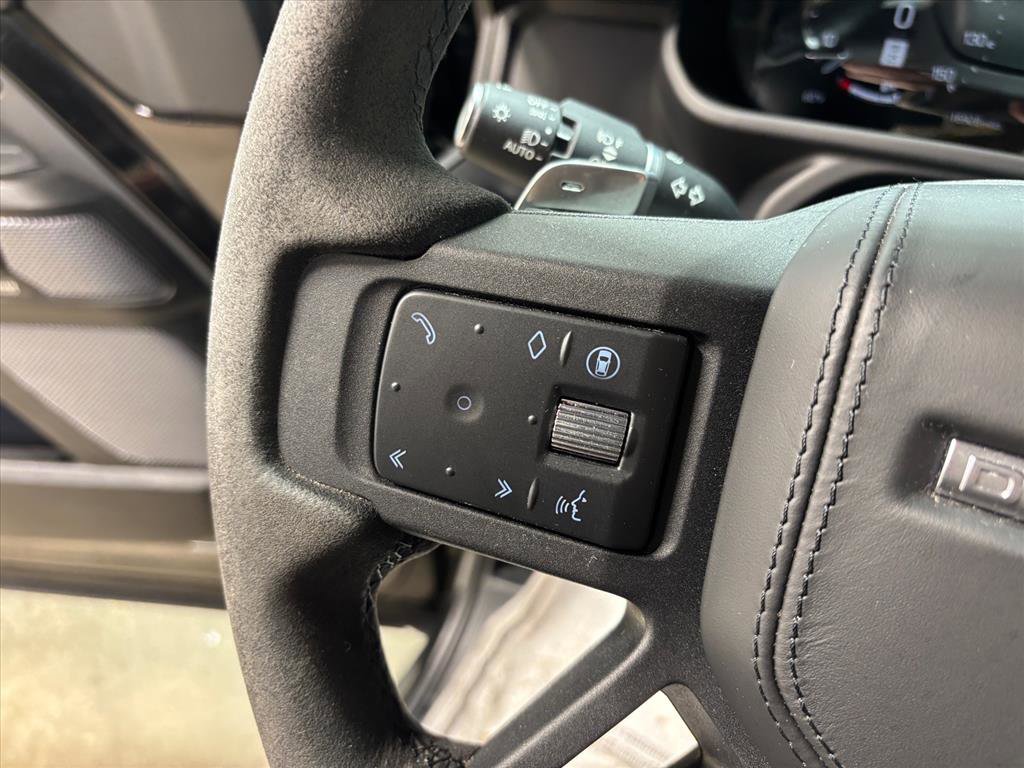 Used 2024 Land Rover Defender 90 V8 image 20