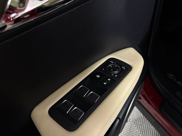 Used 2021 Lexus RX 350L Luxury w/ Accessory Package FWD image 29