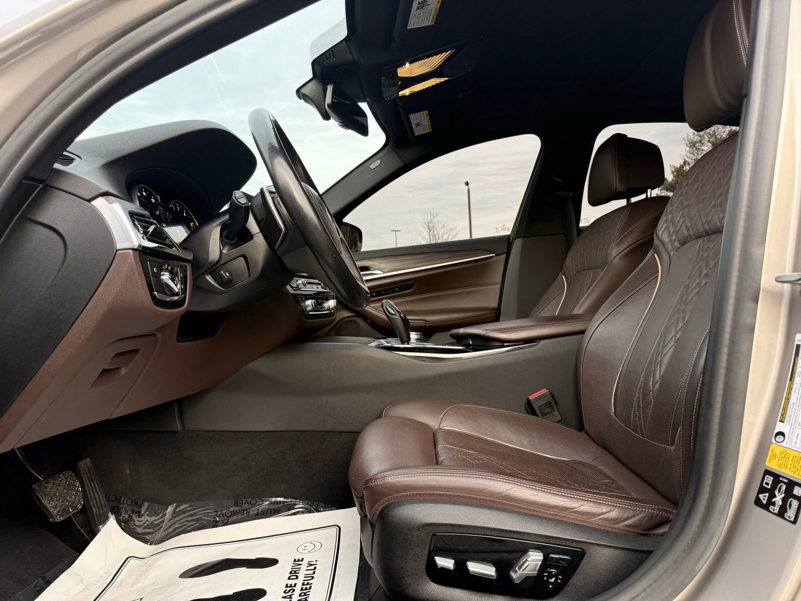 Used 2017 BMW 540i xDrive image 14