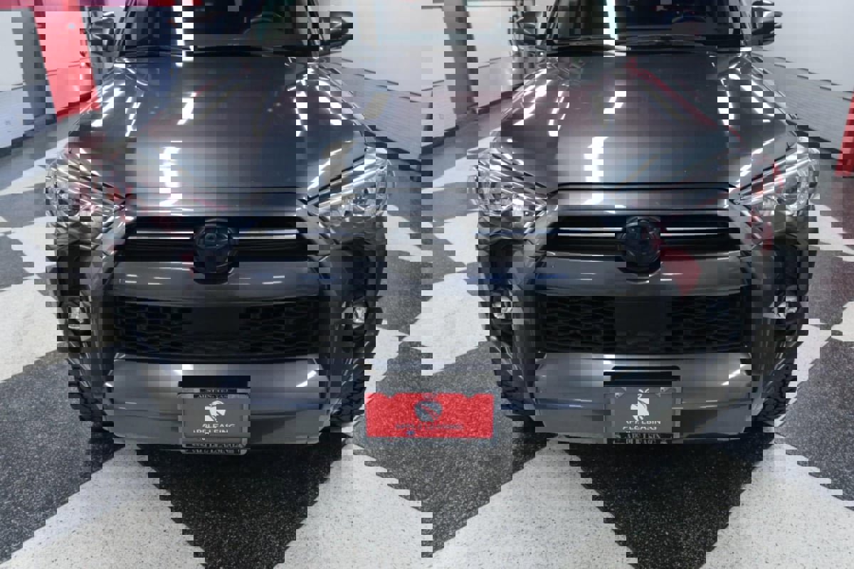 Used 2021 Toyota 4Runner SR5 Premium w/ Moonroof Package image 4