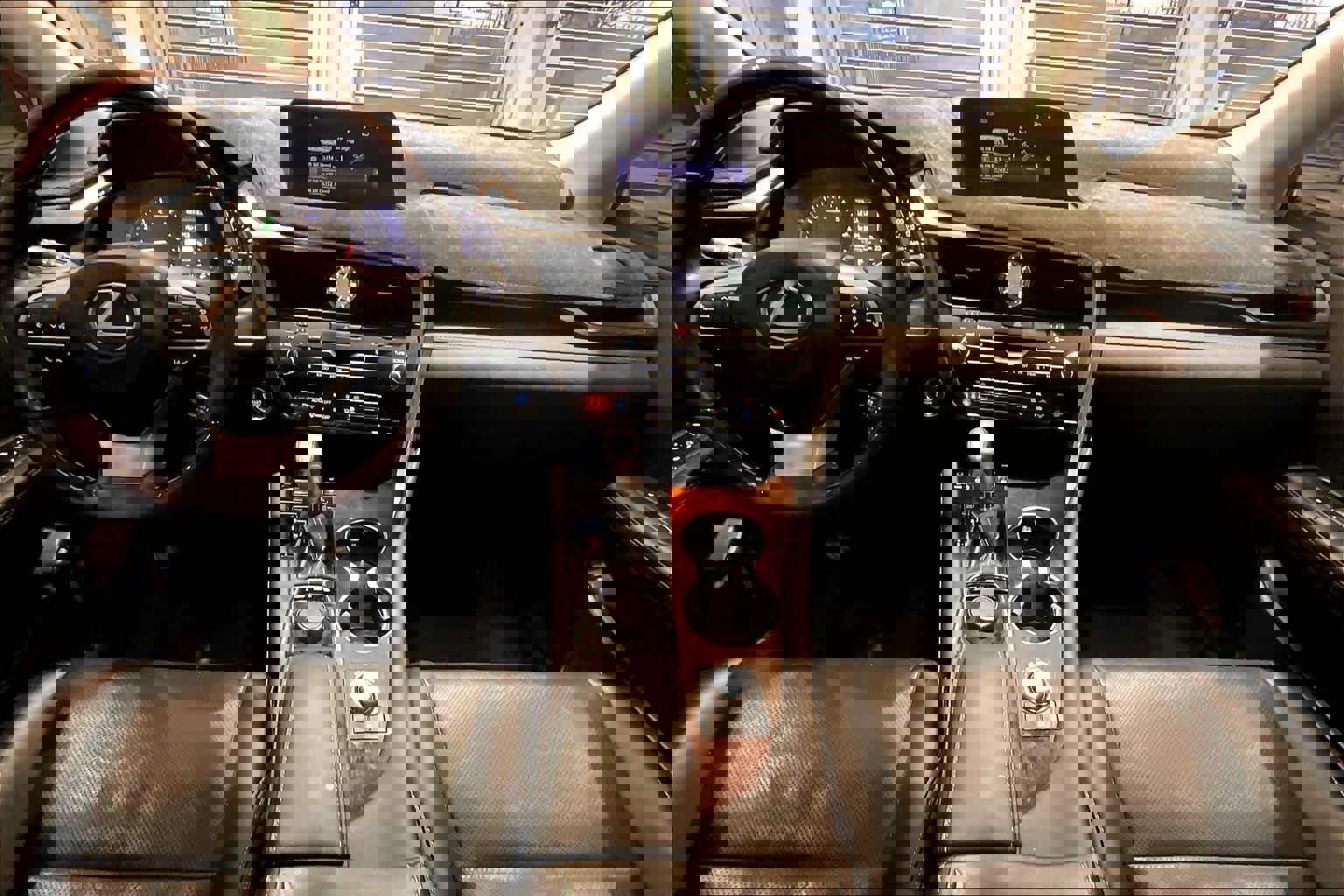 Used 2019 Lexus RX 350 FWD w/ Premium Package image 15