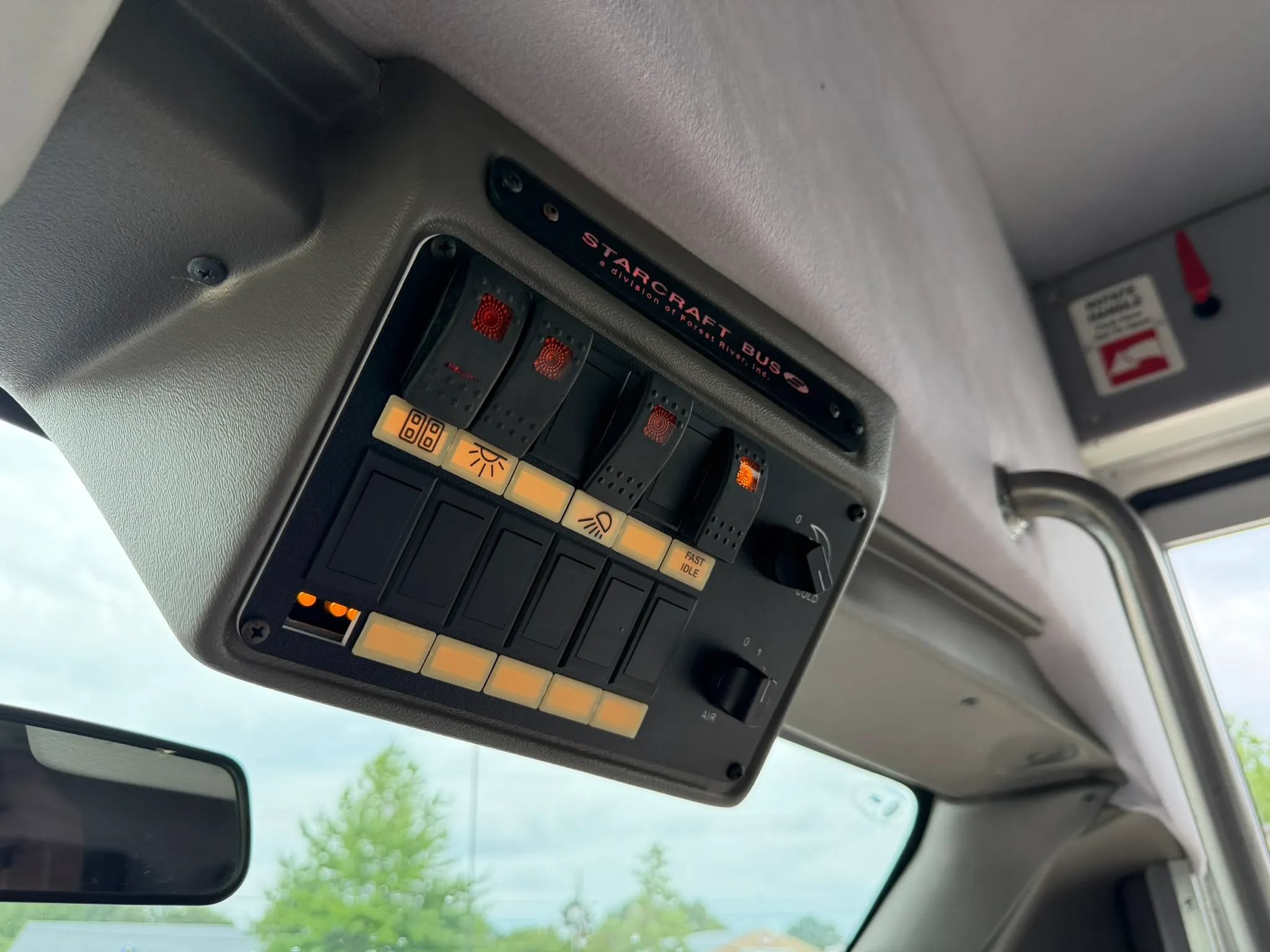 Used 2016 Ford E-450 and Econoline 450 Super Duty w/ Shuttle Bus Prep Package RWD image 15