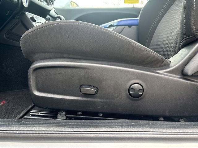 Used 2023 Dodge Challenger SXT image 33