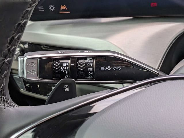 New 2027 Cadillac Vistiq Sport w/ LPO, Floor Liner Package AWD/4WD image 30