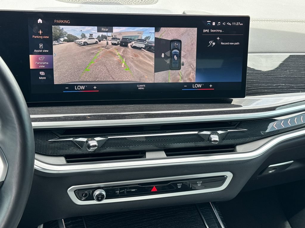 Used 2023 BMW X7 xDrive40i w/ M Sport Package AWD/4WD image 31
