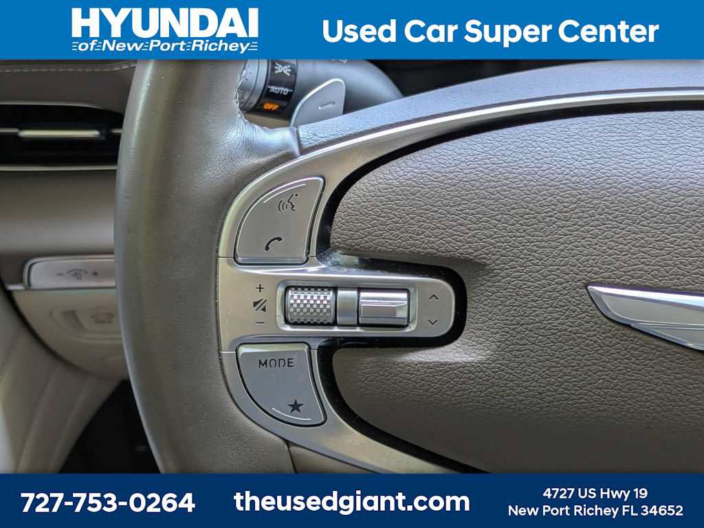 Used 2022 Genesis GV80 2.5T w/ Prestige Package 04 AWD/4WD image 35