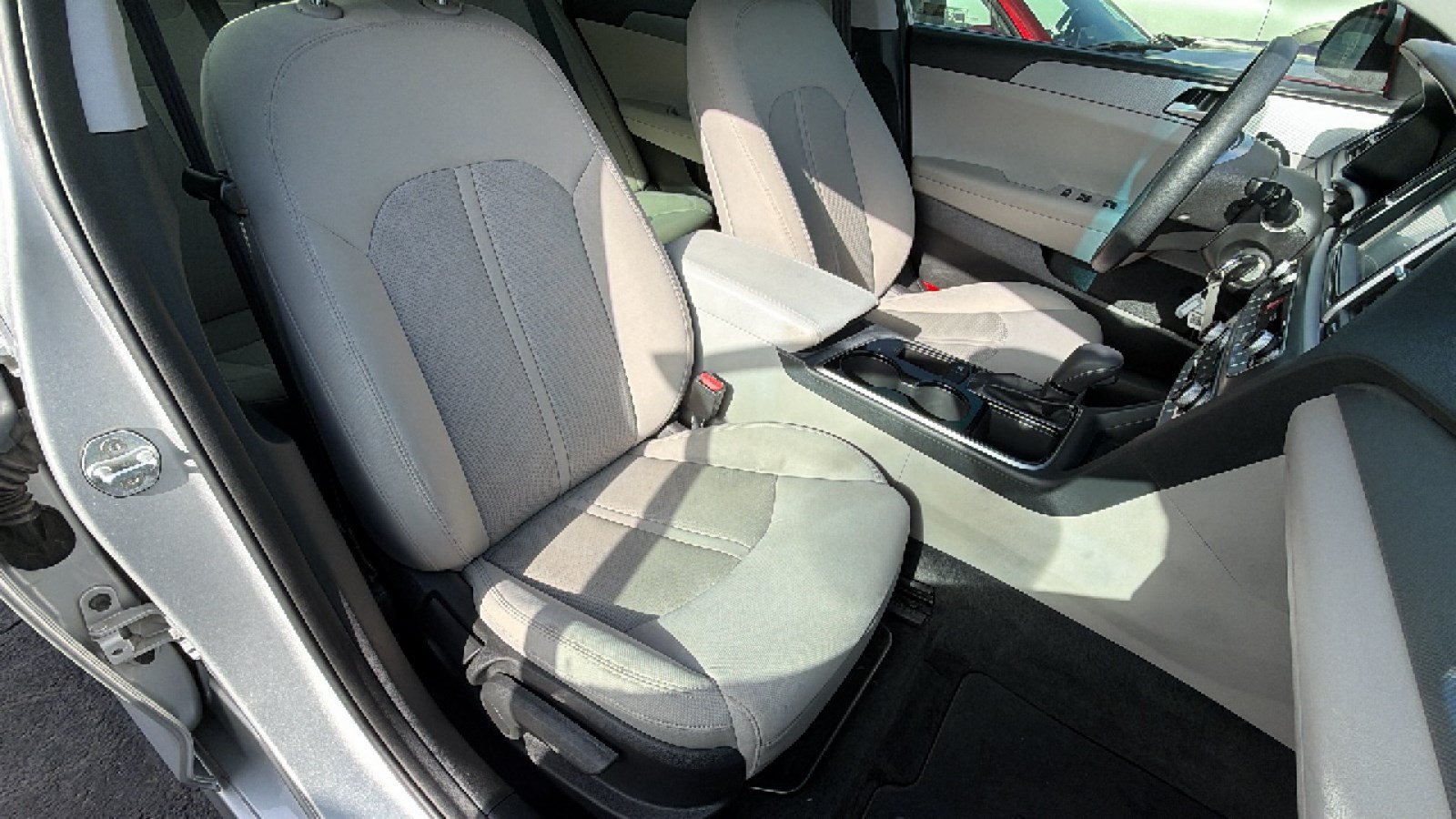 Used 2019 Hyundai Sonata SE FWD image 29