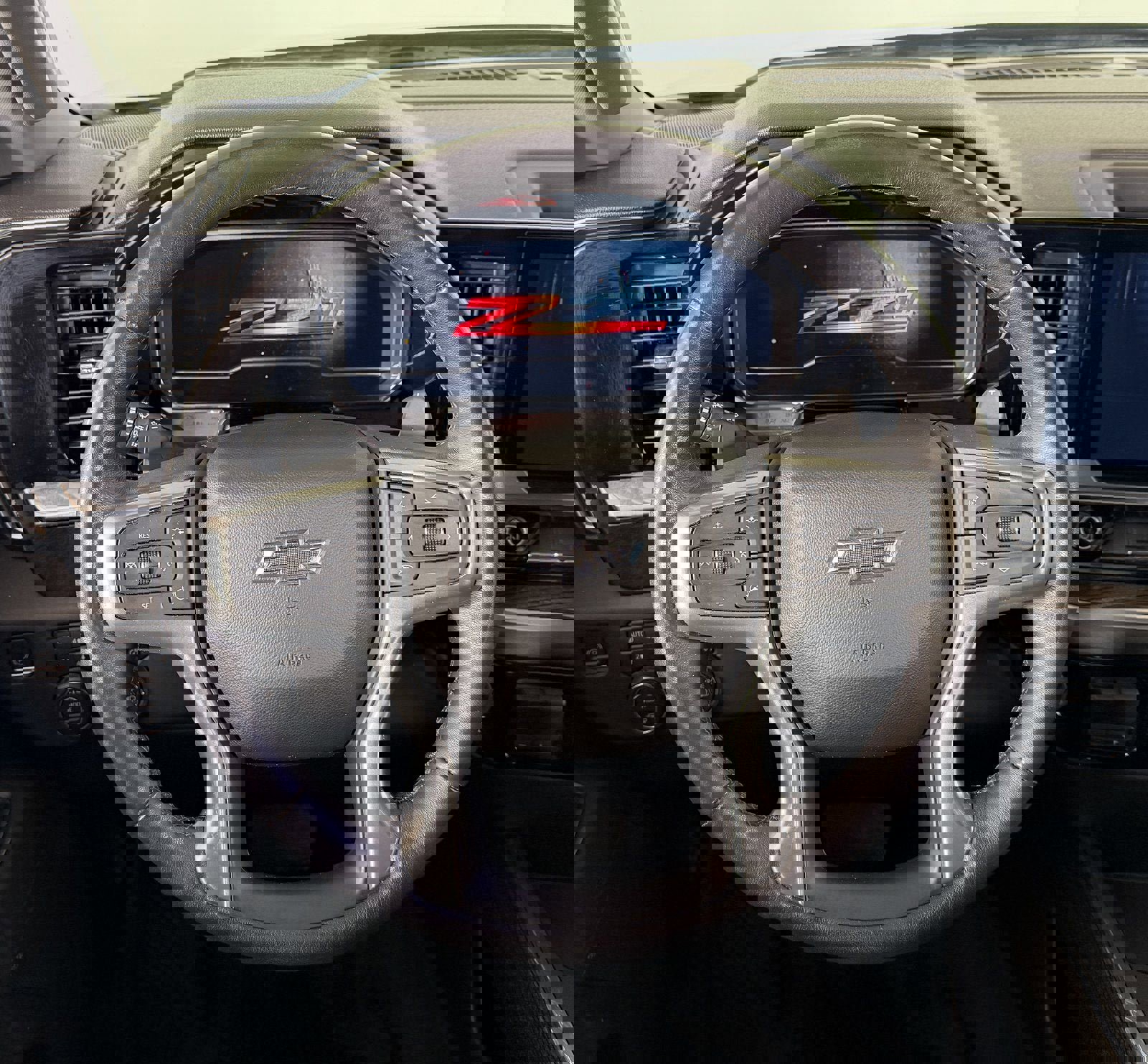 Used 2022 Chevrolet Silverado 1500 RST AWD/4WD image 9