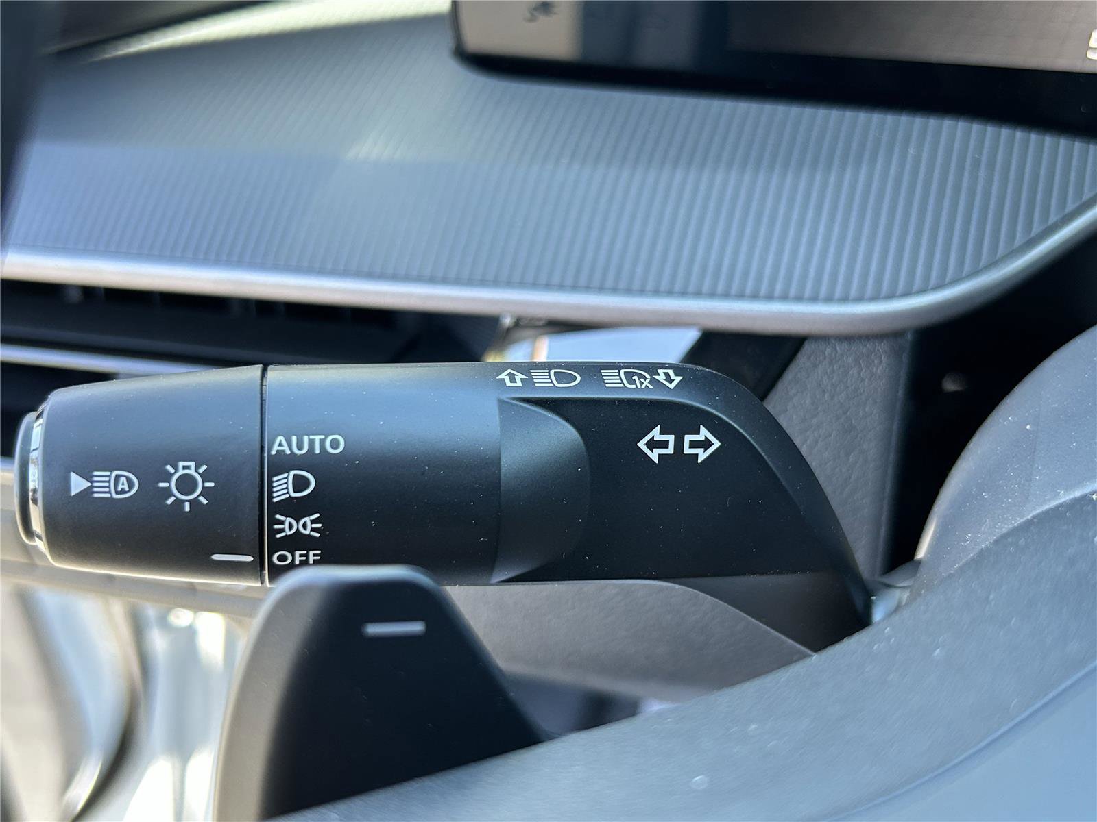 New 2025 Nissan Murano SV image 25