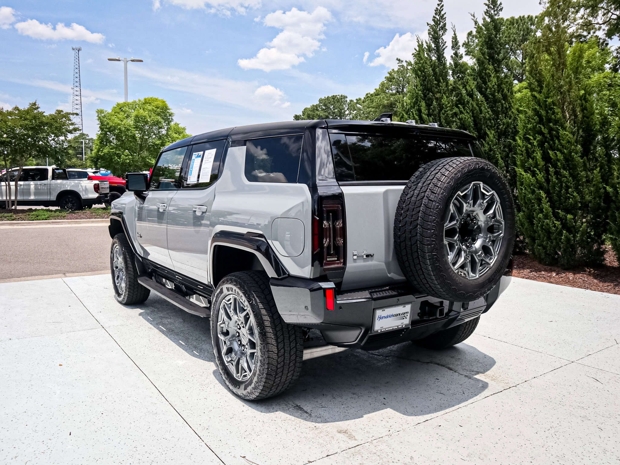 Used 2025 GMC Hummer EV 3X AWD/4WD image 8