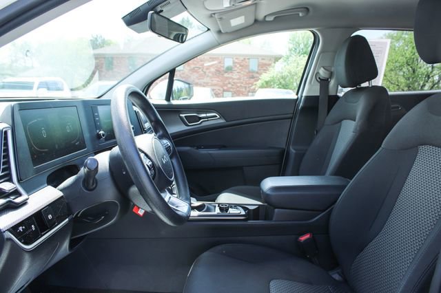 Used 2023 Kia Sportage LX FWD image 12