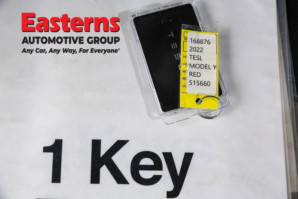 Used 2022 Tesla Model Y Performance image 22