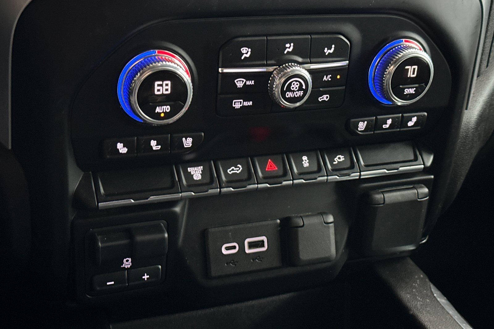 Used 2023 GMC Sierra 2500 SLT w/ SLT Convenience Package image 26