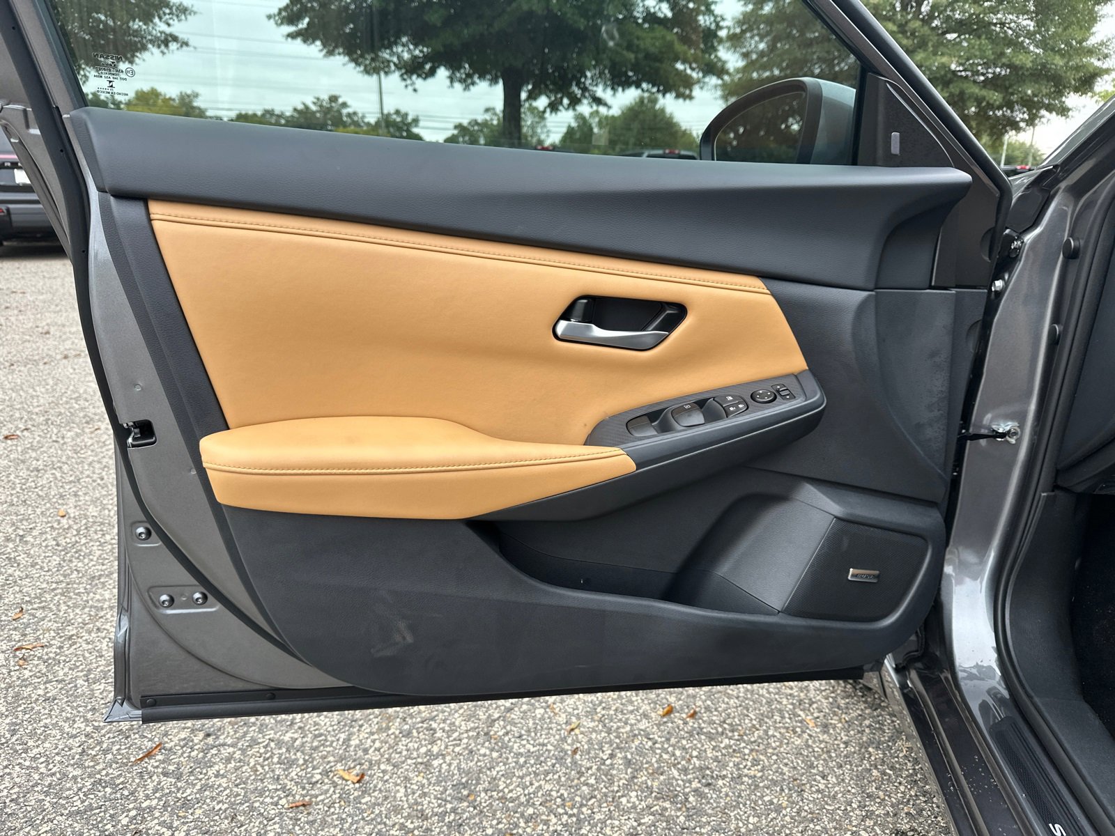 New 2025 Nissan Sentra SV w/ SV Premium Package image 10