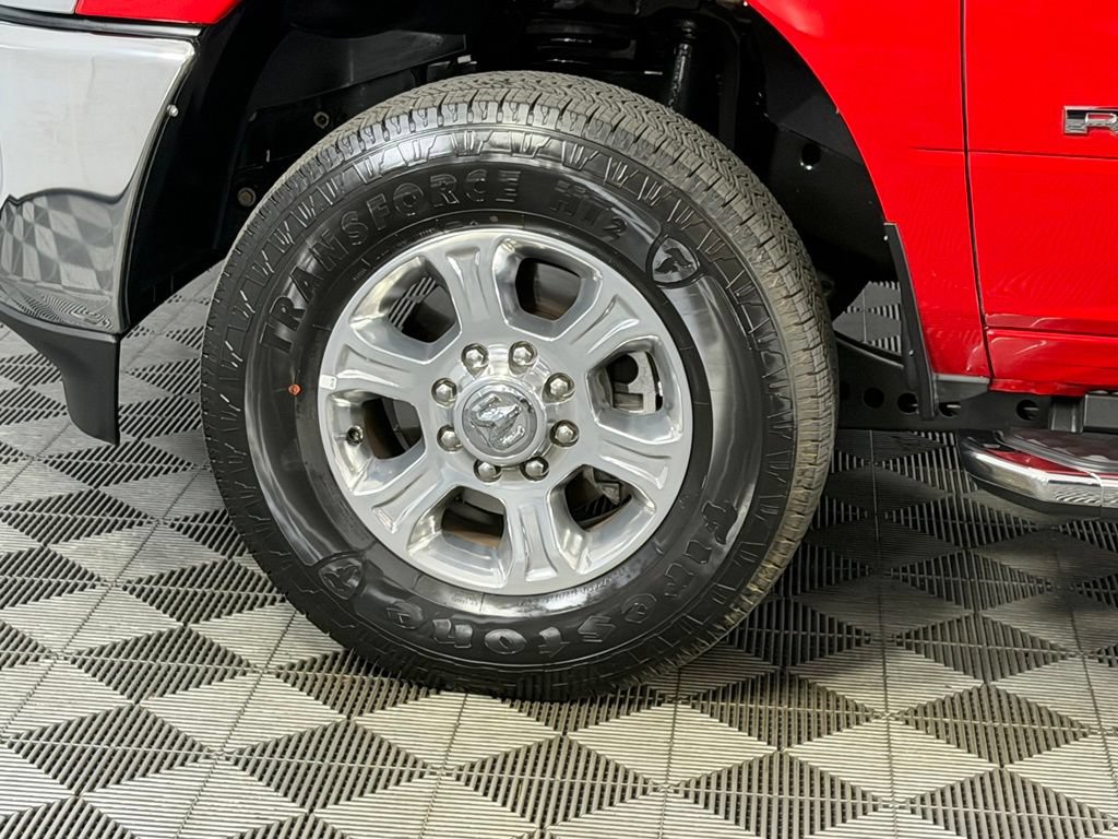 Certified 2026 RAM 2500 Big Horn AWD/4WD image 12