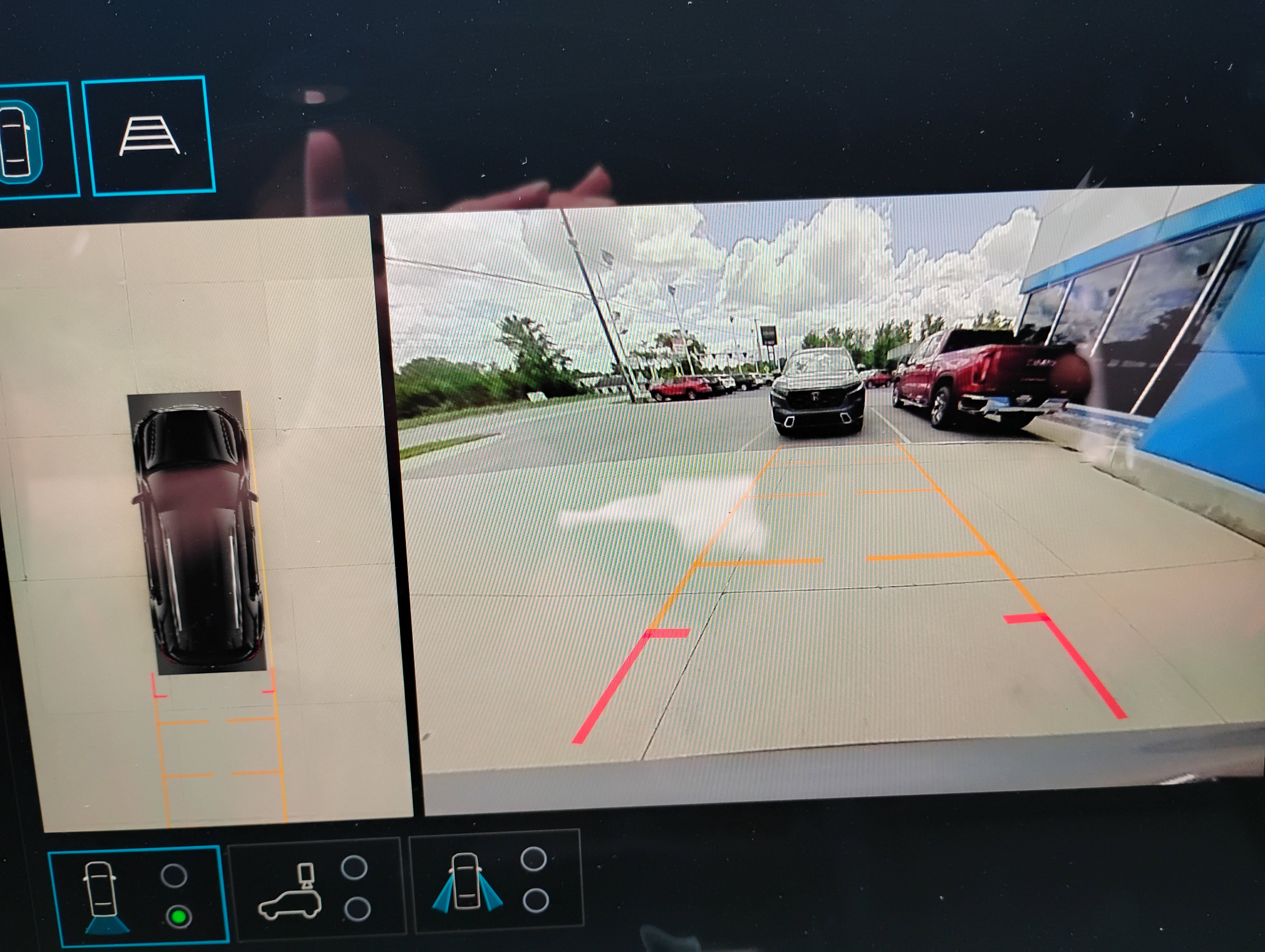 New 2026 GMC Terrain AT4 w/ Convenience Package III image 4