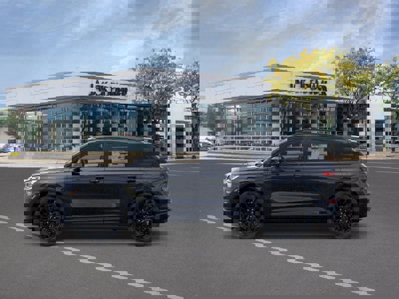 New 2026 Lincoln Corsair Reserve w/ Jet Appearance Package image 3