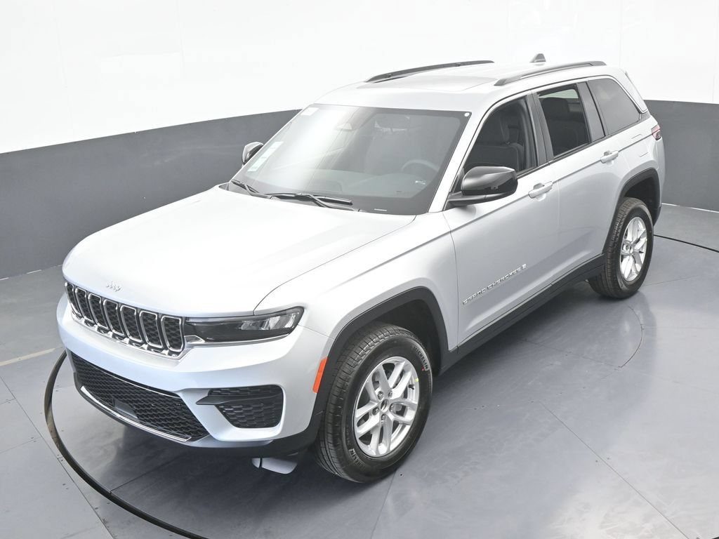 New 2026 Jeep Grand Cherokee Laredo X RWD image 40