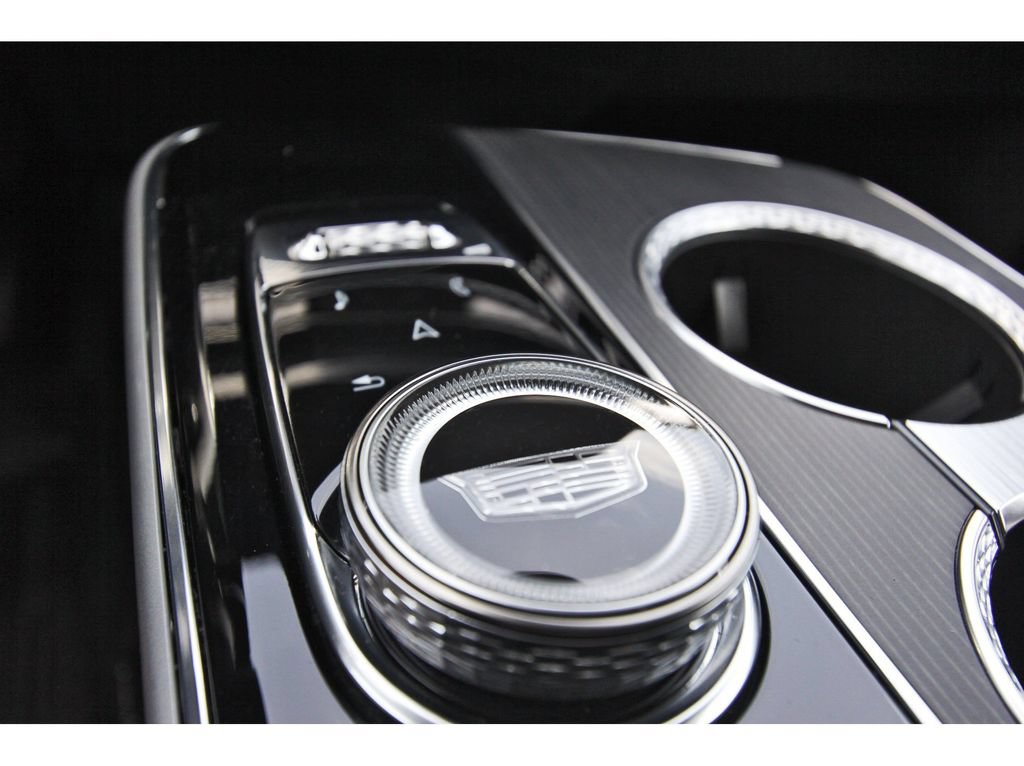 Used 2024 Cadillac Lyriq Luxury w/ LPO, Floor Liner Package AWD/4WD image 24