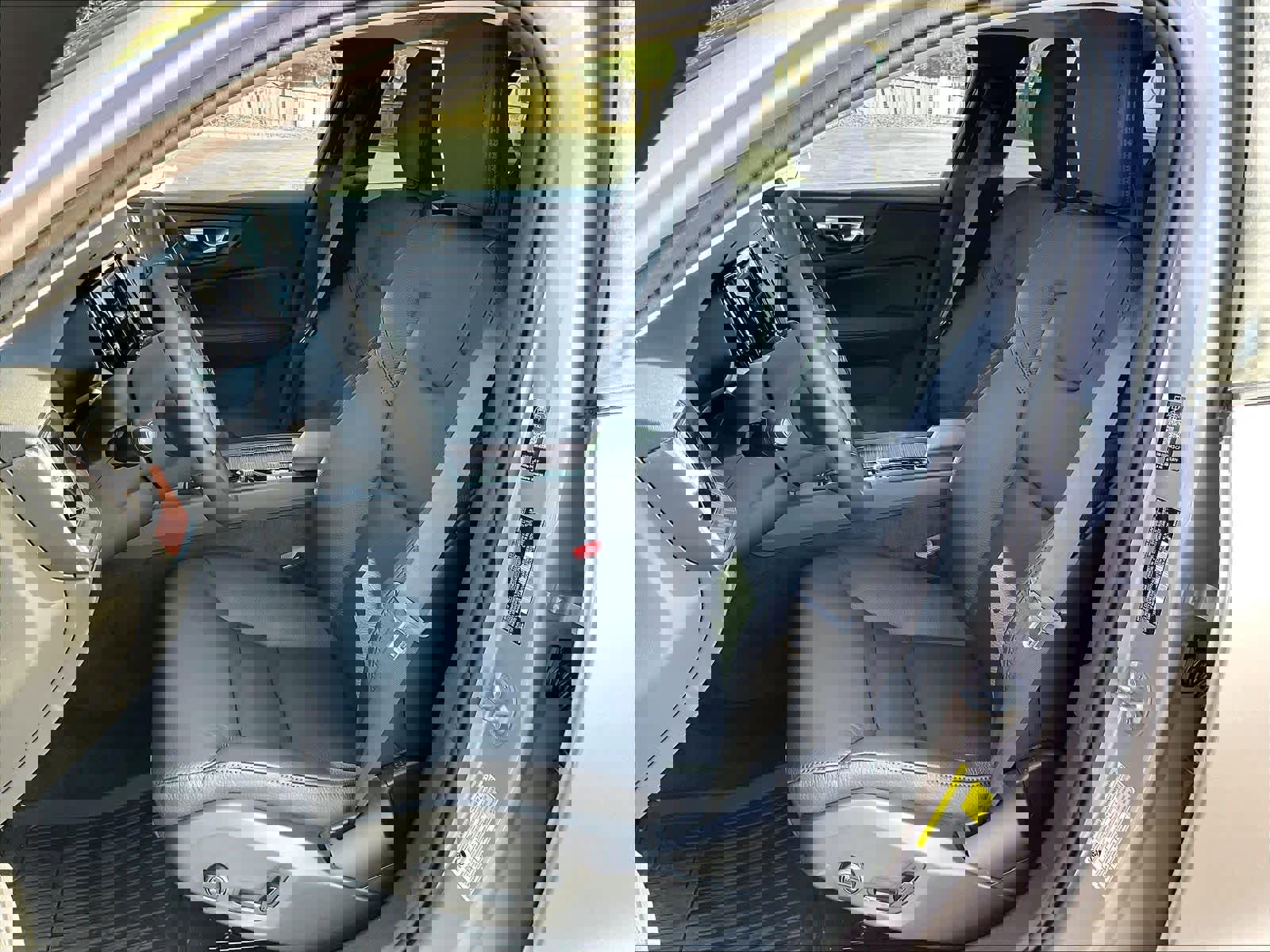 New 2026 Volvo V60 B5 Cross Country Plus w/ Climate Package image 11