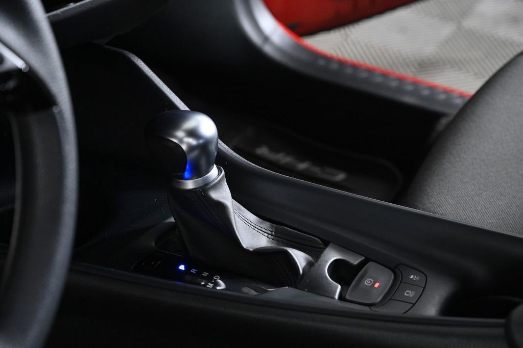 Used 2020 Toyota C-HR LE image 22