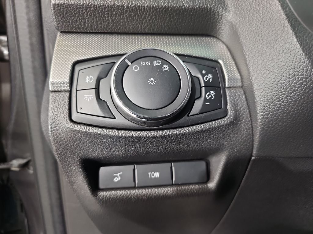 Used 2015 Ford Explorer Sport w/ Equipment Group 401A AWD/4WD image 28