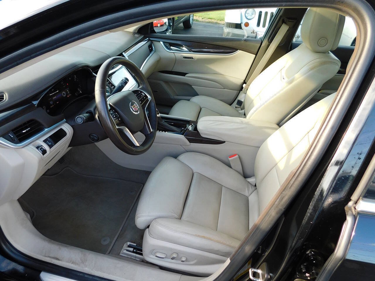 Used 2014 Cadillac XTS Luxury w/ Driver Awareness Package FWD image 26