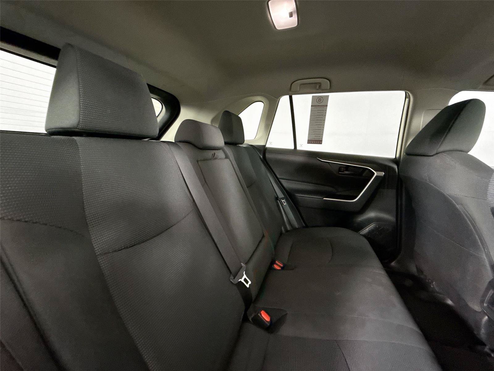Used 2022 Toyota RAV4 LE FWD image 38