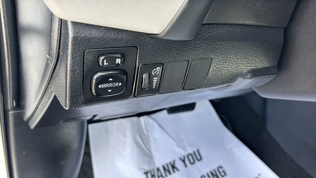 Used 2018 Toyota Corolla LE w/ Carpet Mat Package (TMS) image 11