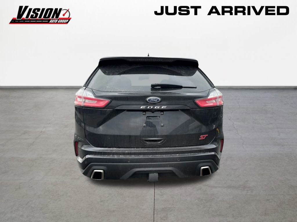Used 2021 Ford Edge ST w/ Equipment Group 401A image 6