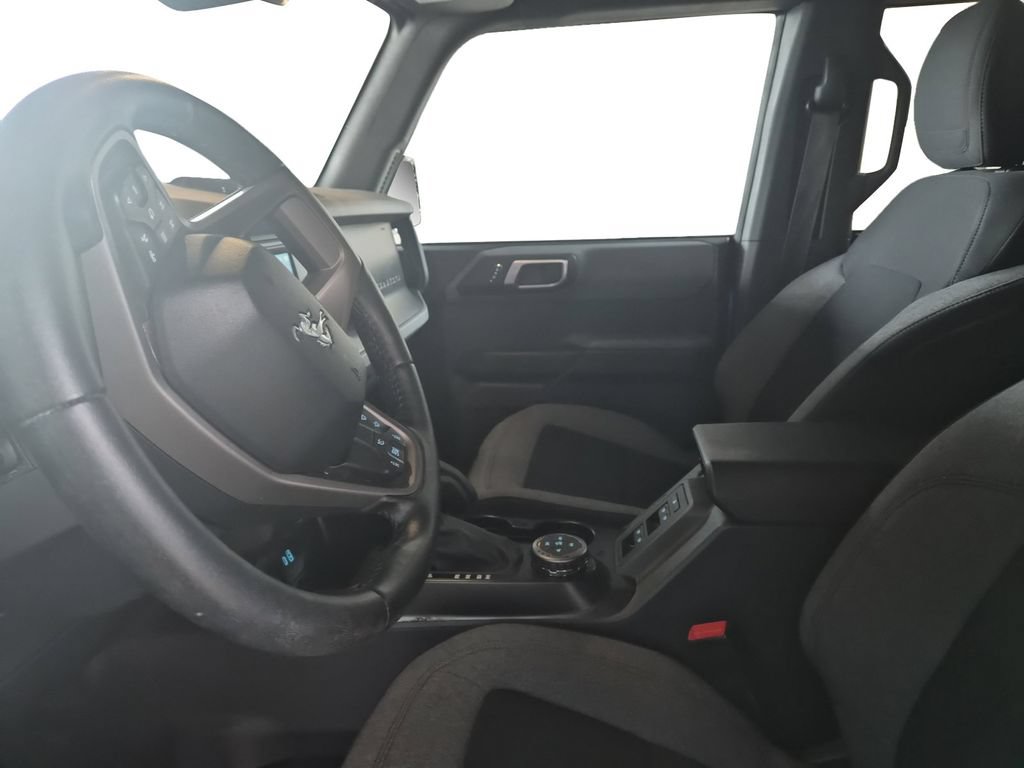 Used 2023 Ford Bronco Big Bend w/ Sasquatch Package AWD/4WD image 9