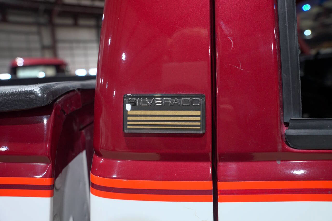 Used 1992 Chevrolet Silverado 2500 4x4 Regular Cab image 26