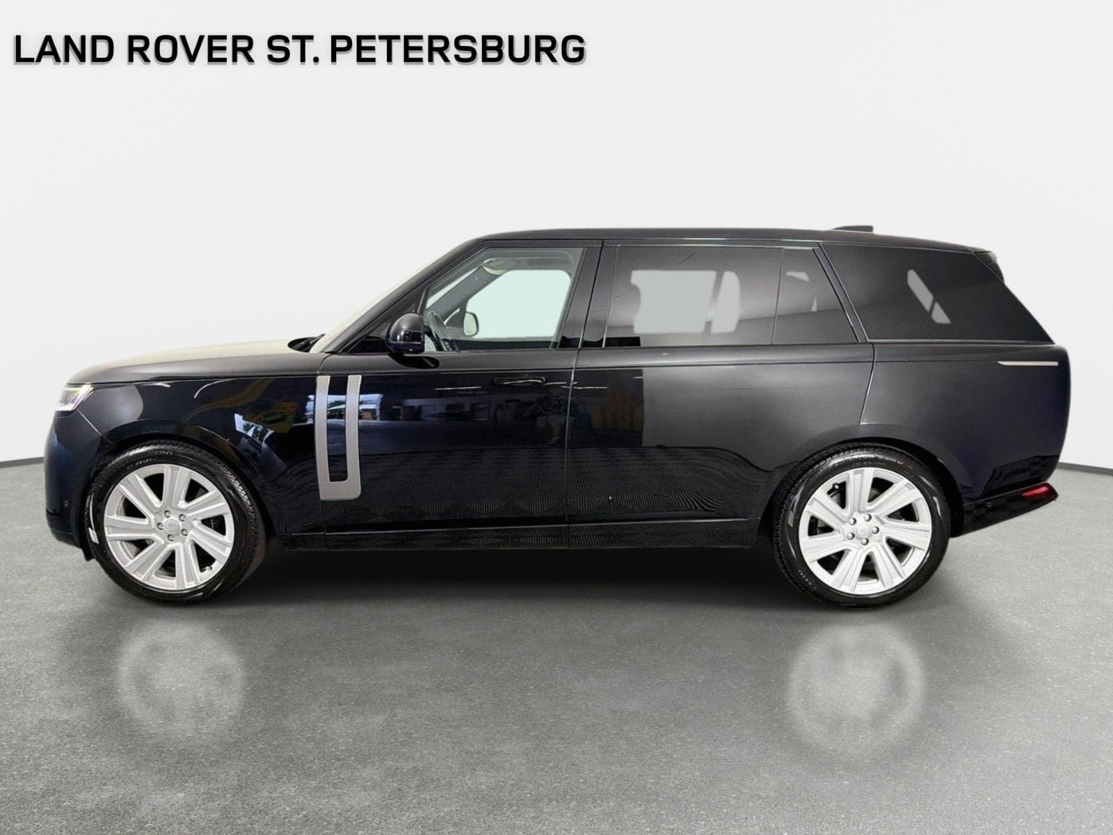 Used 2023 Land Rover Range Rover Long Wheelbase SE AWD/4WD image 8