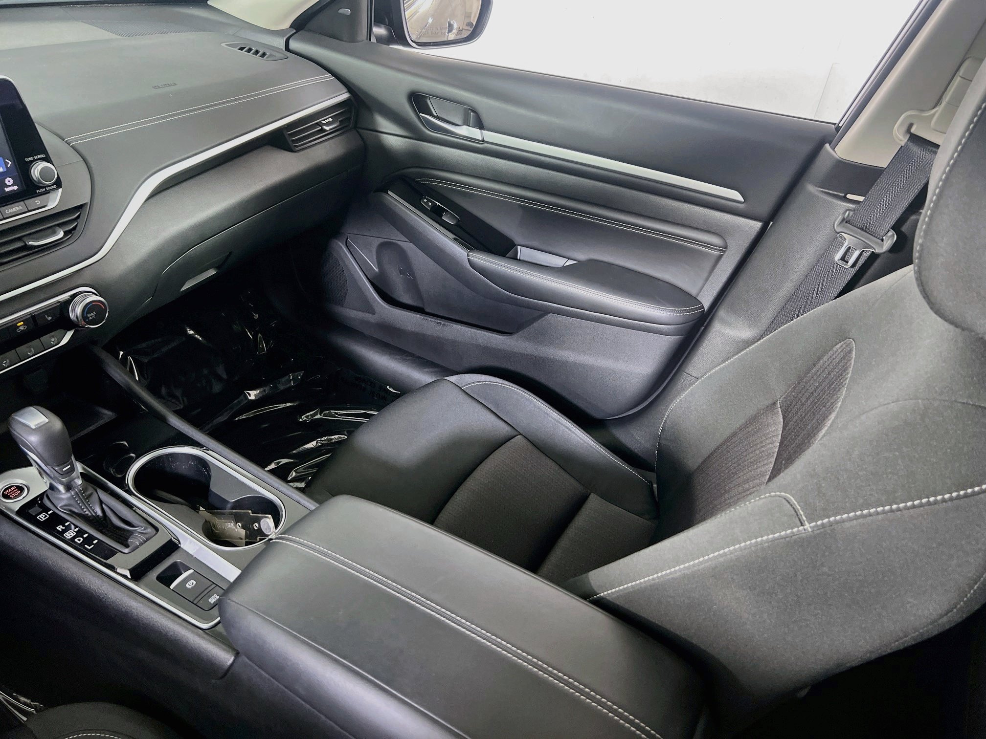 Used 2022 Nissan Altima 2.5 SV w/ SV Premium Package FWD image 23