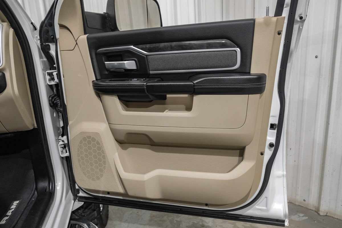 Used 2022 RAM 3500 Big Horn AWD/4WD image 43