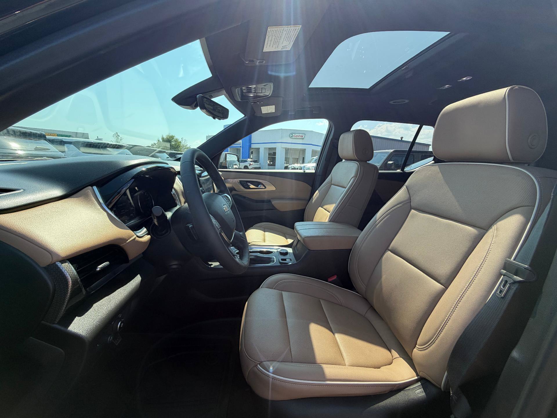 Used 2023 Chevrolet Traverse Premier w/ LPO, Floor Liner Package AWD/4WD image 9