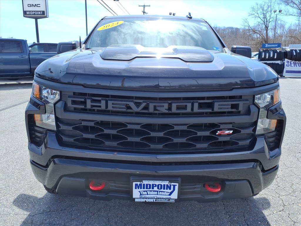 Used 2024 Chevrolet Silverado 1500 Custom Trail Boss AWD/4WD image 9