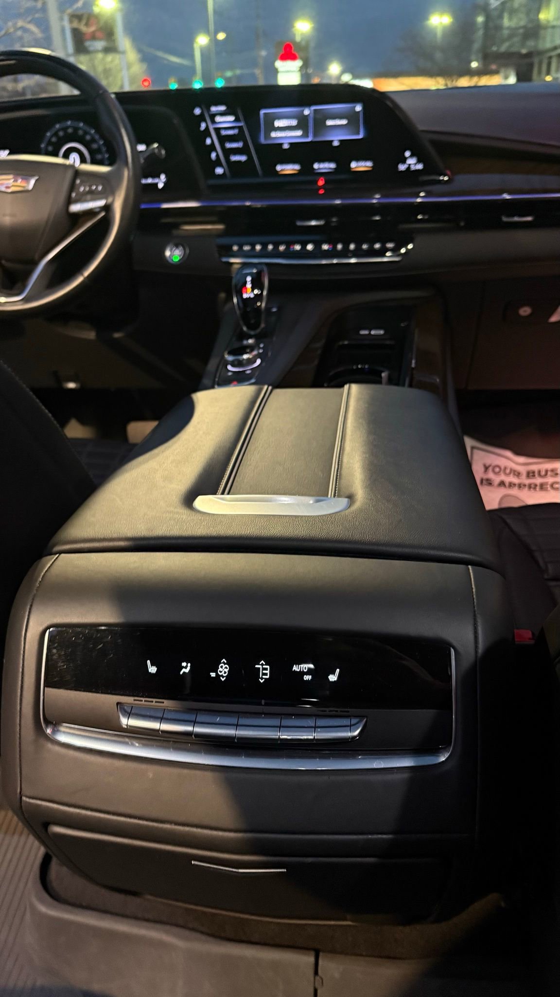 Used 2024 Cadillac Escalade ESV Premium Luxury Platinum w/ Heavy-Duty Trailer Package image 18