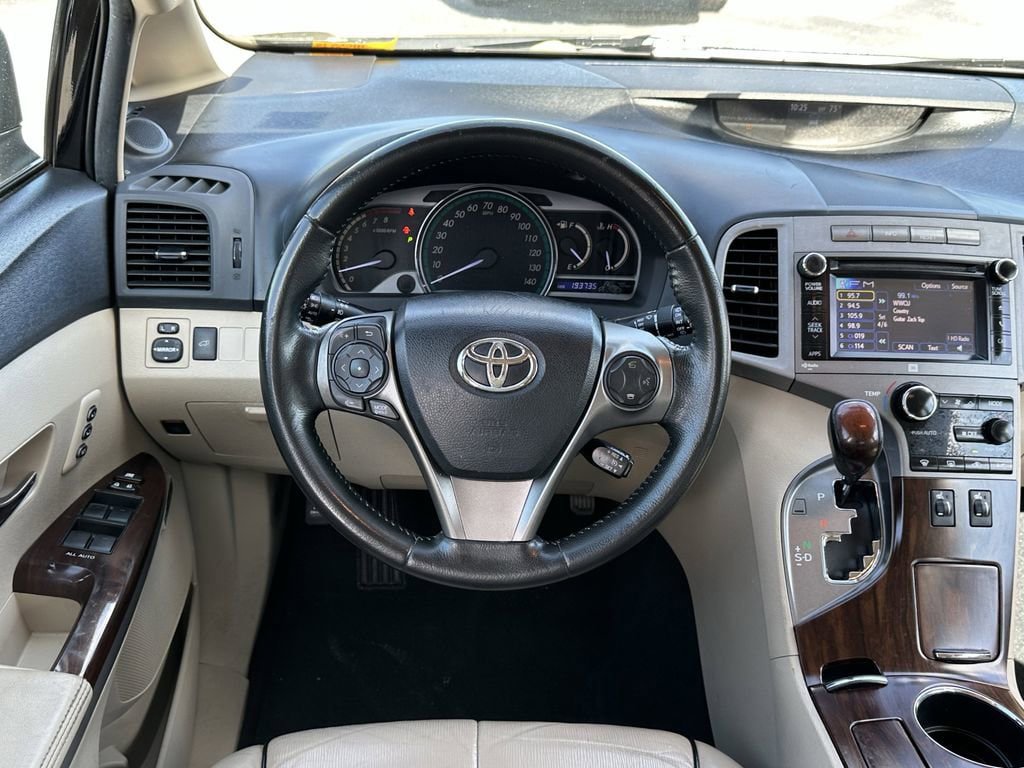 Used 2013 Toyota Venza XLE w/ XLE Premium Pkg image 11