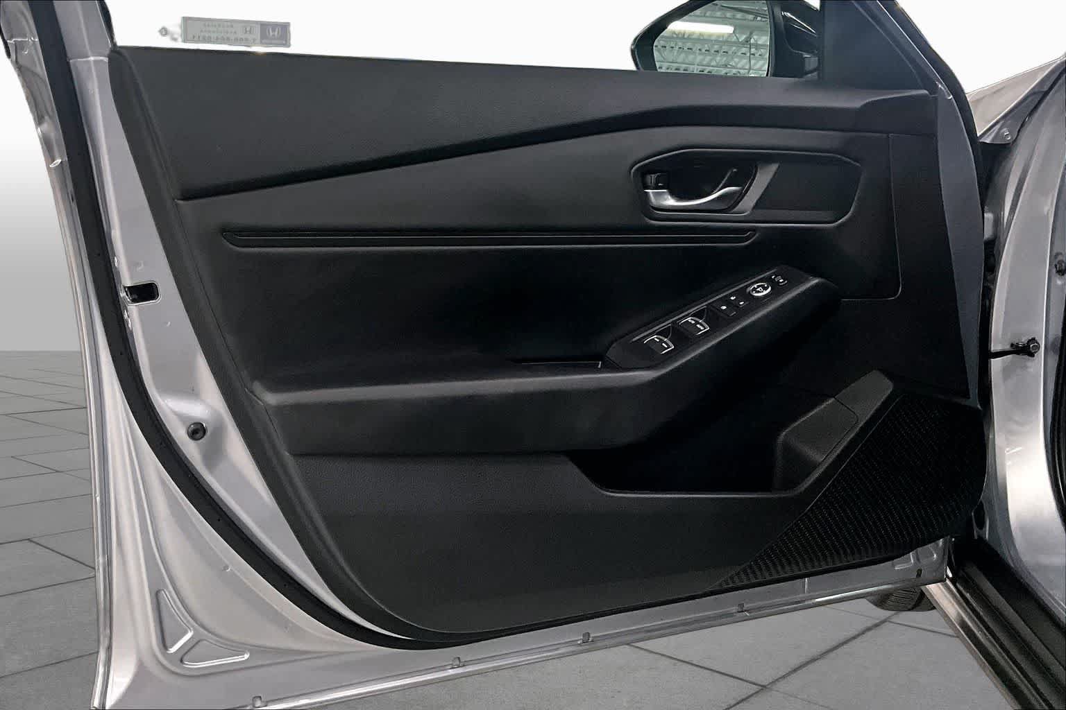 Used 2025 Honda Accord SE image 21