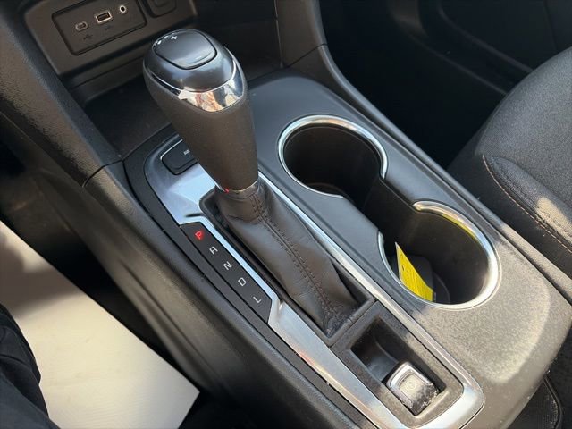 Used 2020 Chevrolet Equinox LT w/ Driver Convenience Package image 15