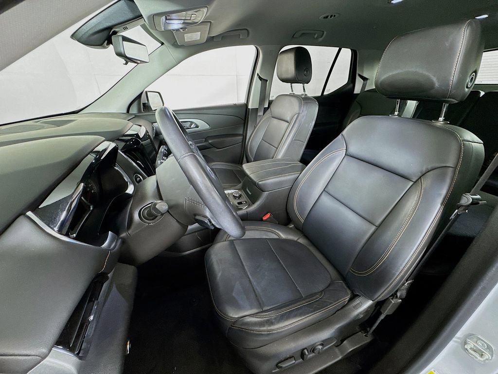 Used 2021 Chevrolet Traverse RS AWD/4WD image 22