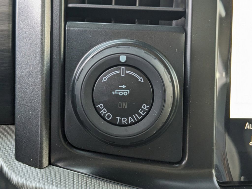 New 2025 Ford F150 Lariat w/ Equipment Group 501A Mid image 23