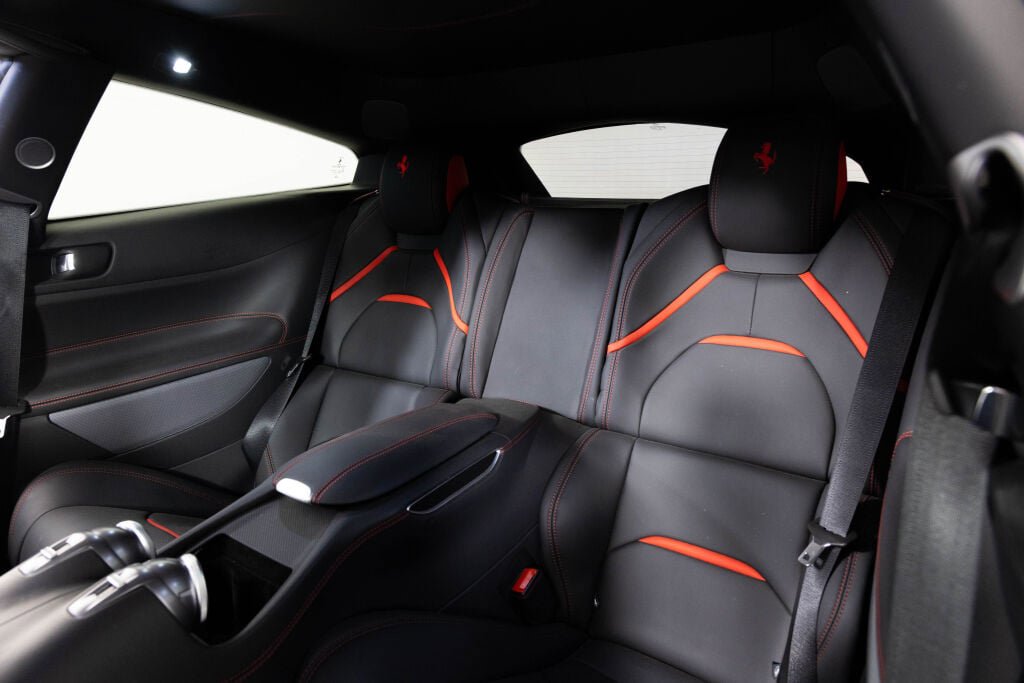 Certified 2019 Ferrari GTC4Lusso T RWD image 36