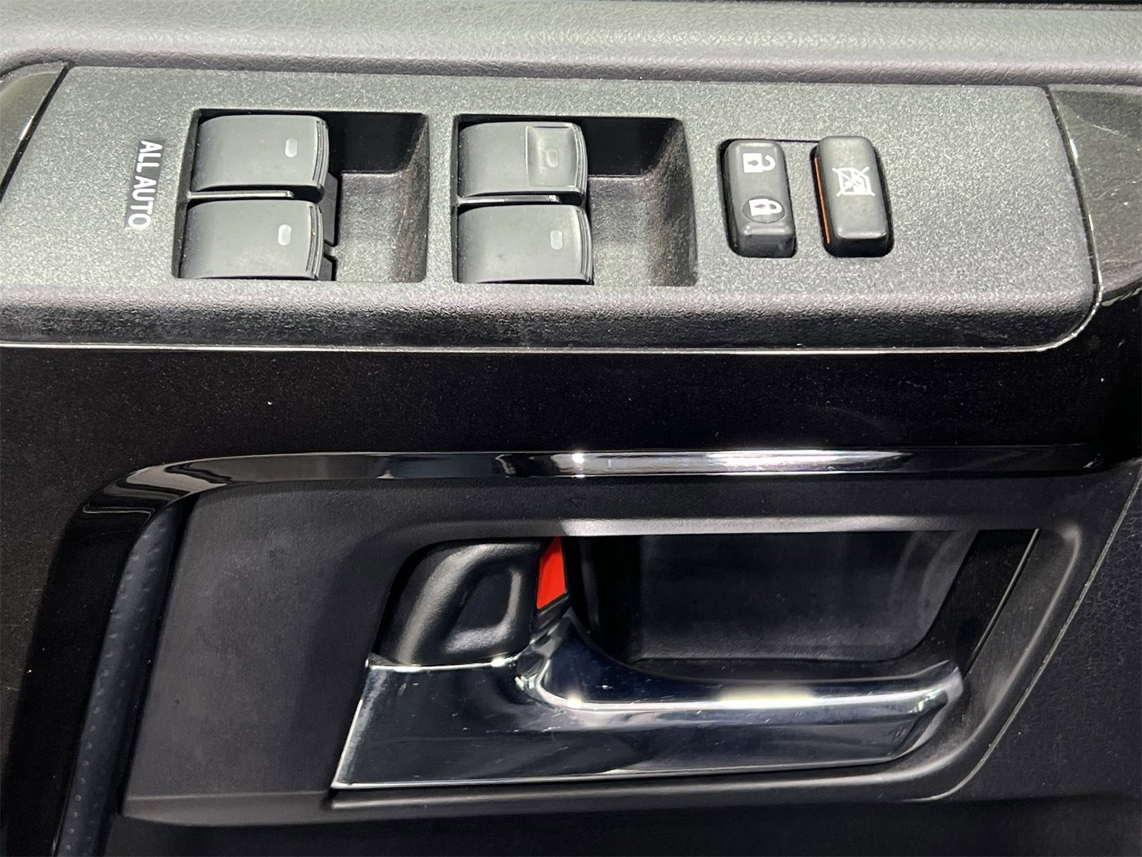 Used 2024 Toyota 4Runner TRD Off-Road image 13