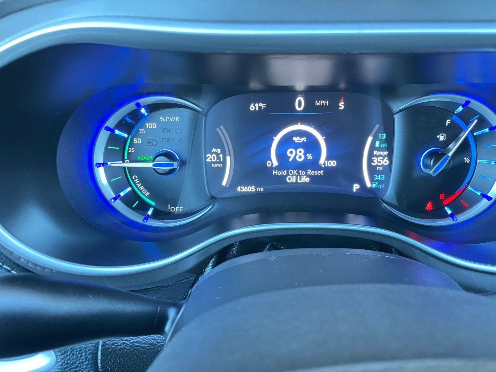 Used 2023 Chrysler Pacifica Touring-L image 43