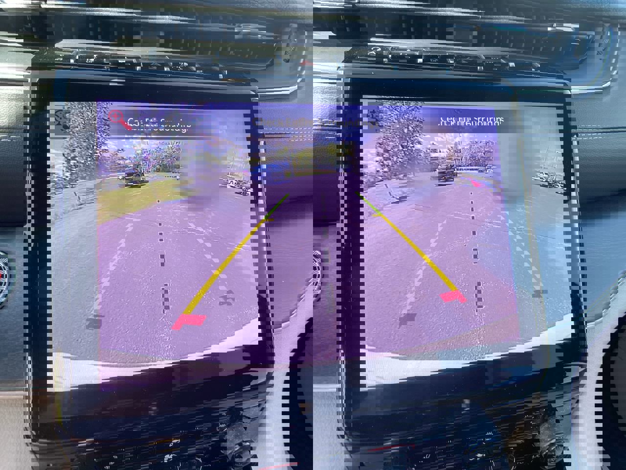 Used 2024 Jeep Grand Cherokee Limited w/ Trailer Tow Package image 18