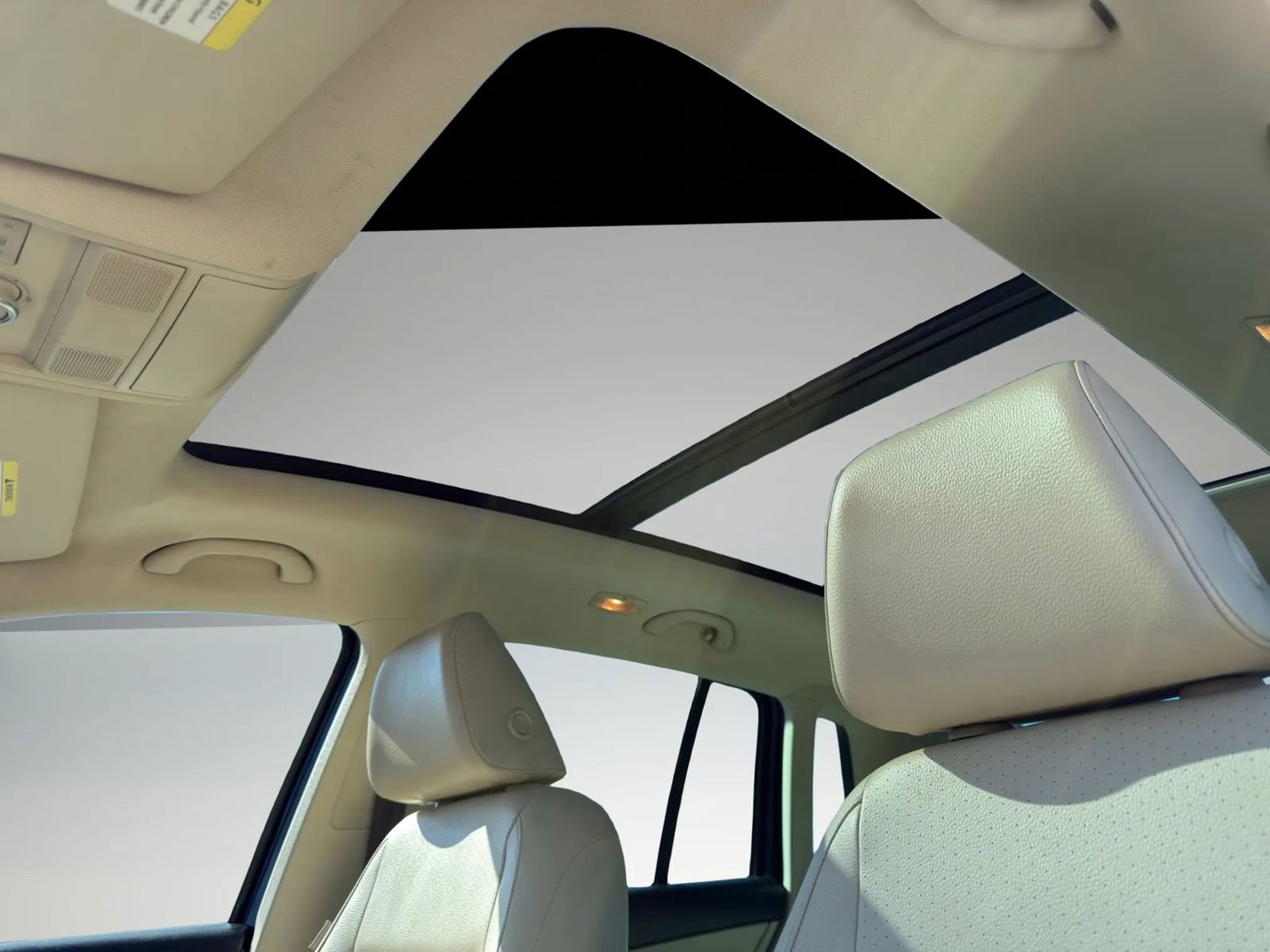 Used 2013 Volkswagen Tiguan SE image 13